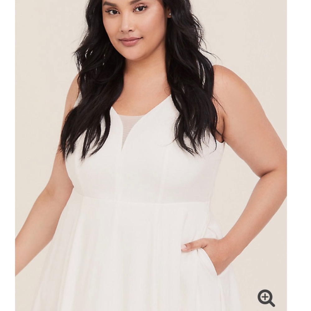 Ivory Jacquard Sweetheart Gown